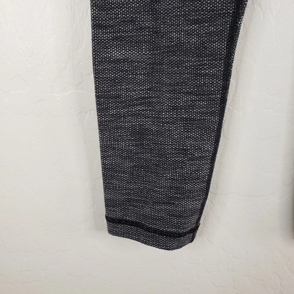 Lululemon Pants Women's 4 Gray Black Heather Cropped Activewear Stretch Leggings